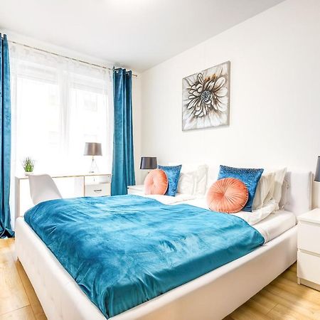 Modern Apartment With Free Garage And Balcony In The Downtown Budapest Kültér fotó